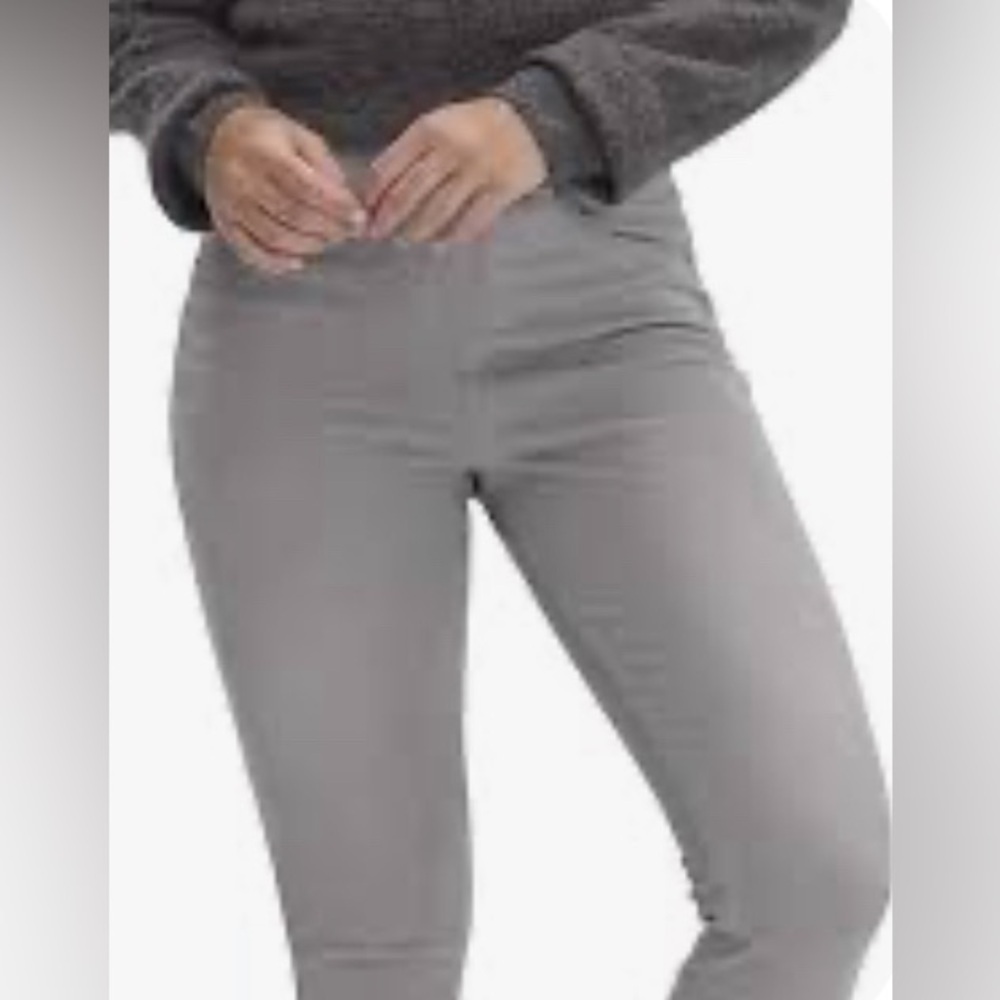 HUE Sz XL Sunwashed Ultra Soft Denim Capri Cropped In Gray Dove NEW WITH TAGS